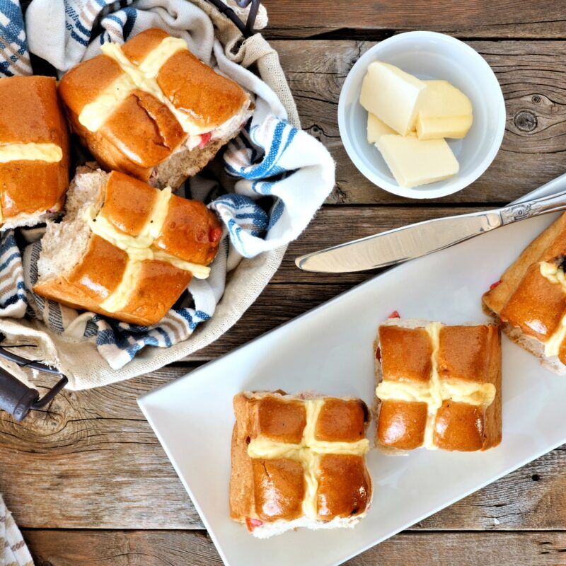iStock_86149721_MEDIUM-hot-cross-buns Pie Gels and Pastry Glazes